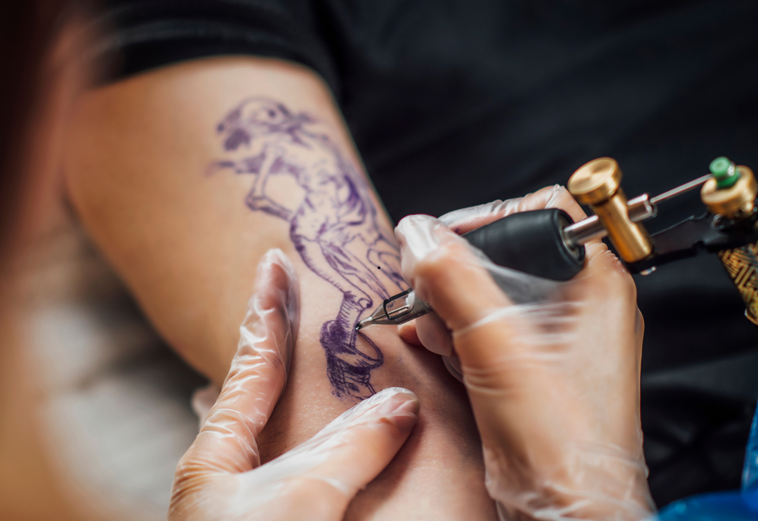 ⏳ How Long Does a Tattoo Take to Heal? A Complete Healing Timeline